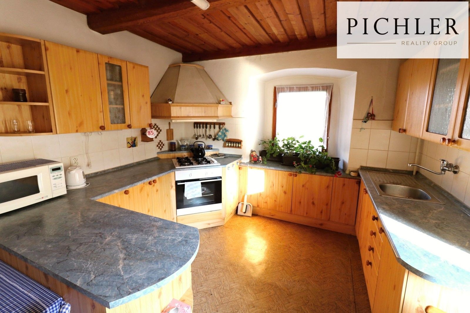 Prodej rodinný dům - Oráčov, 150 m²