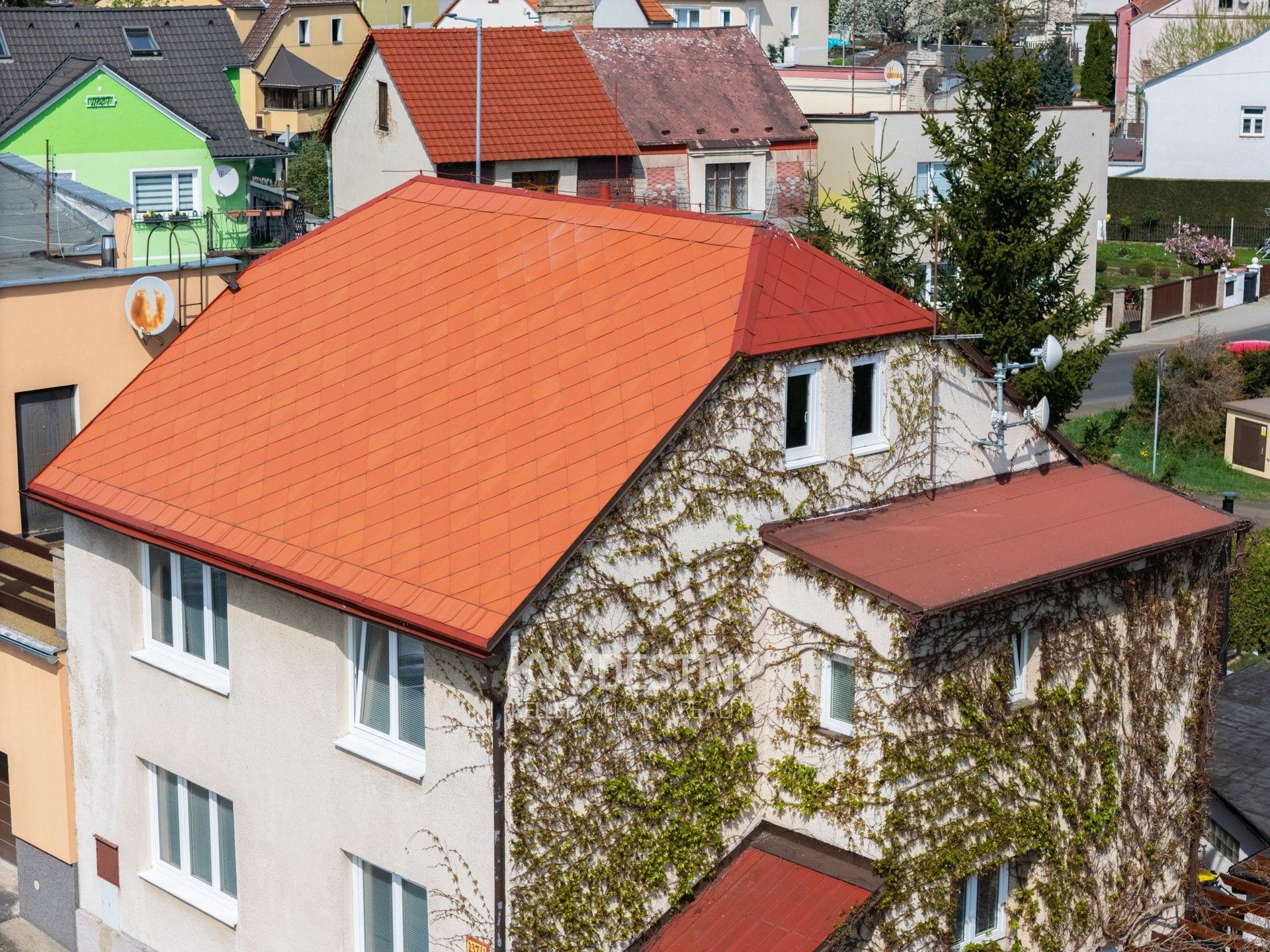 Rodinné domy, Družstevní, Dubí, 176 m²