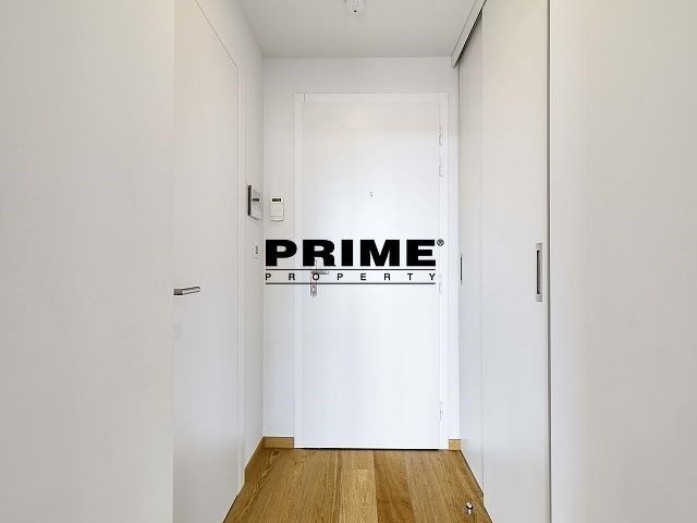Pronájem byt 2+kk - Holečkova 3360, Praha Smíchov, 62 m² - 5
