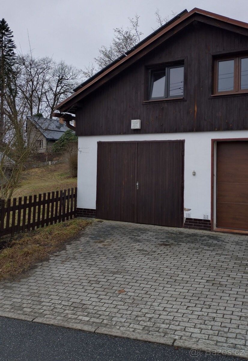 Garáže, Liberec, 460 15