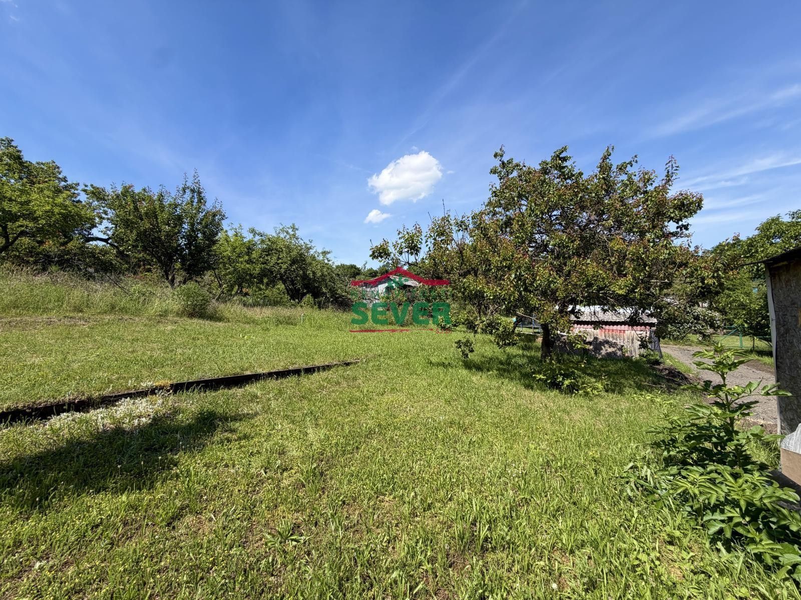 Zahrady, Kadaň, 308 m² - 2