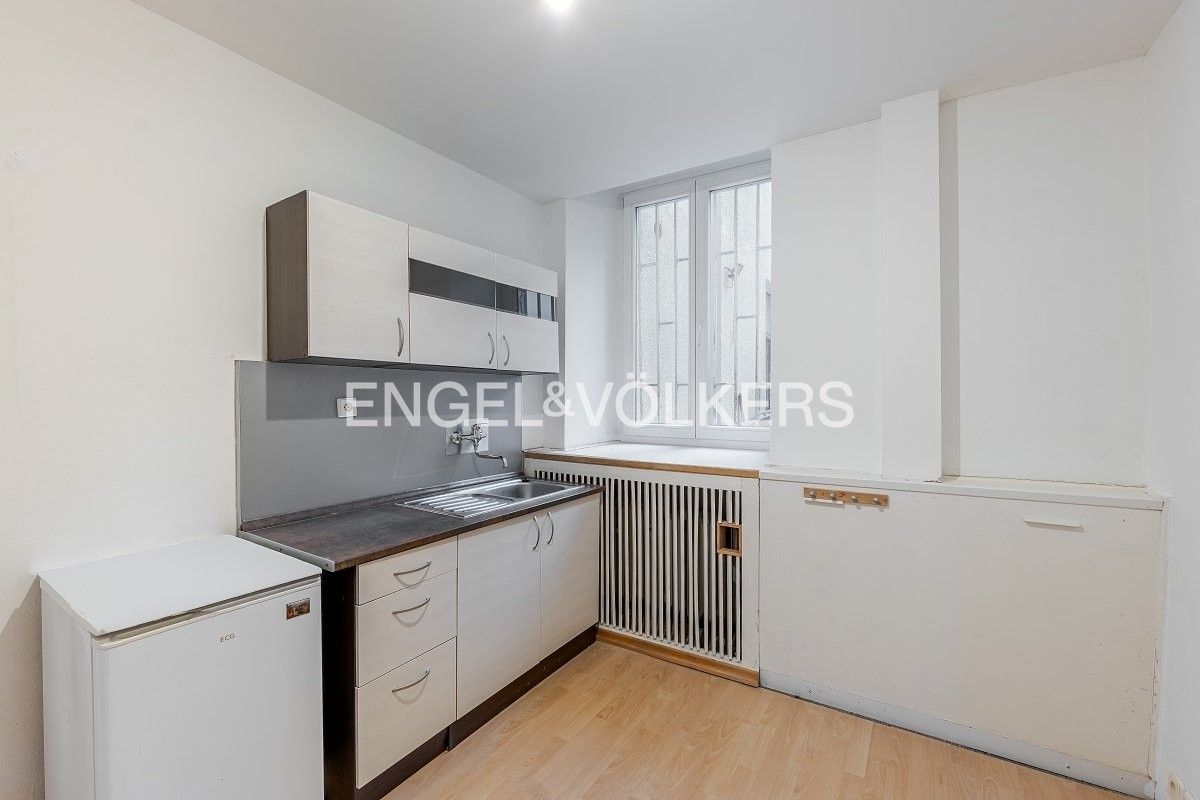 Pronájem kancelář - Americká, Praha, 119 m²