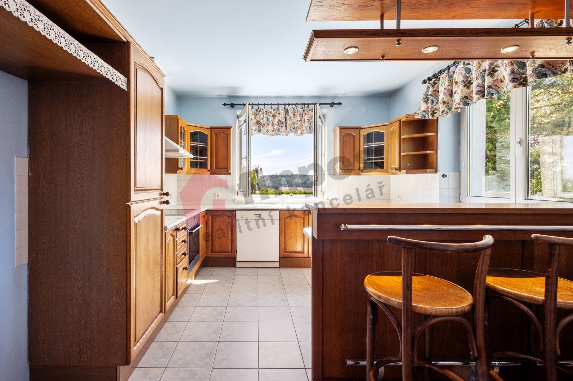 Prodej rodinný dům - Zahořany, 365 m²