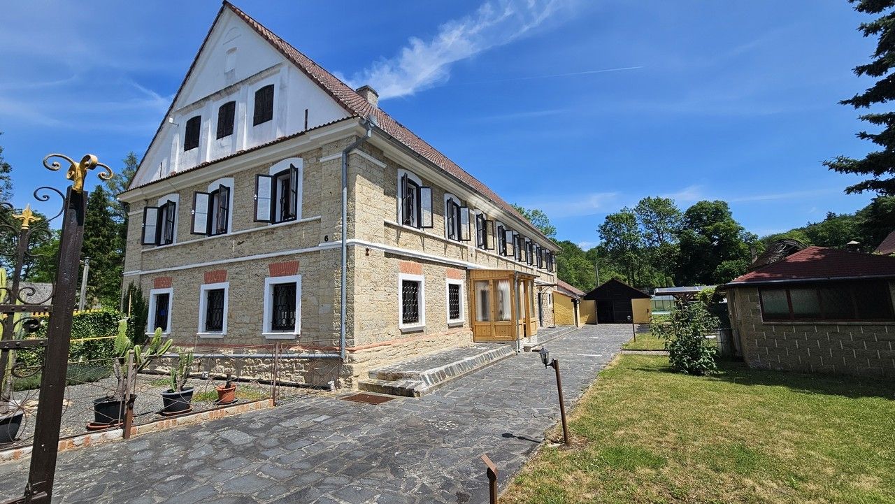 Rodinný dům · 460 m² · Úštěk Vědlice - 2