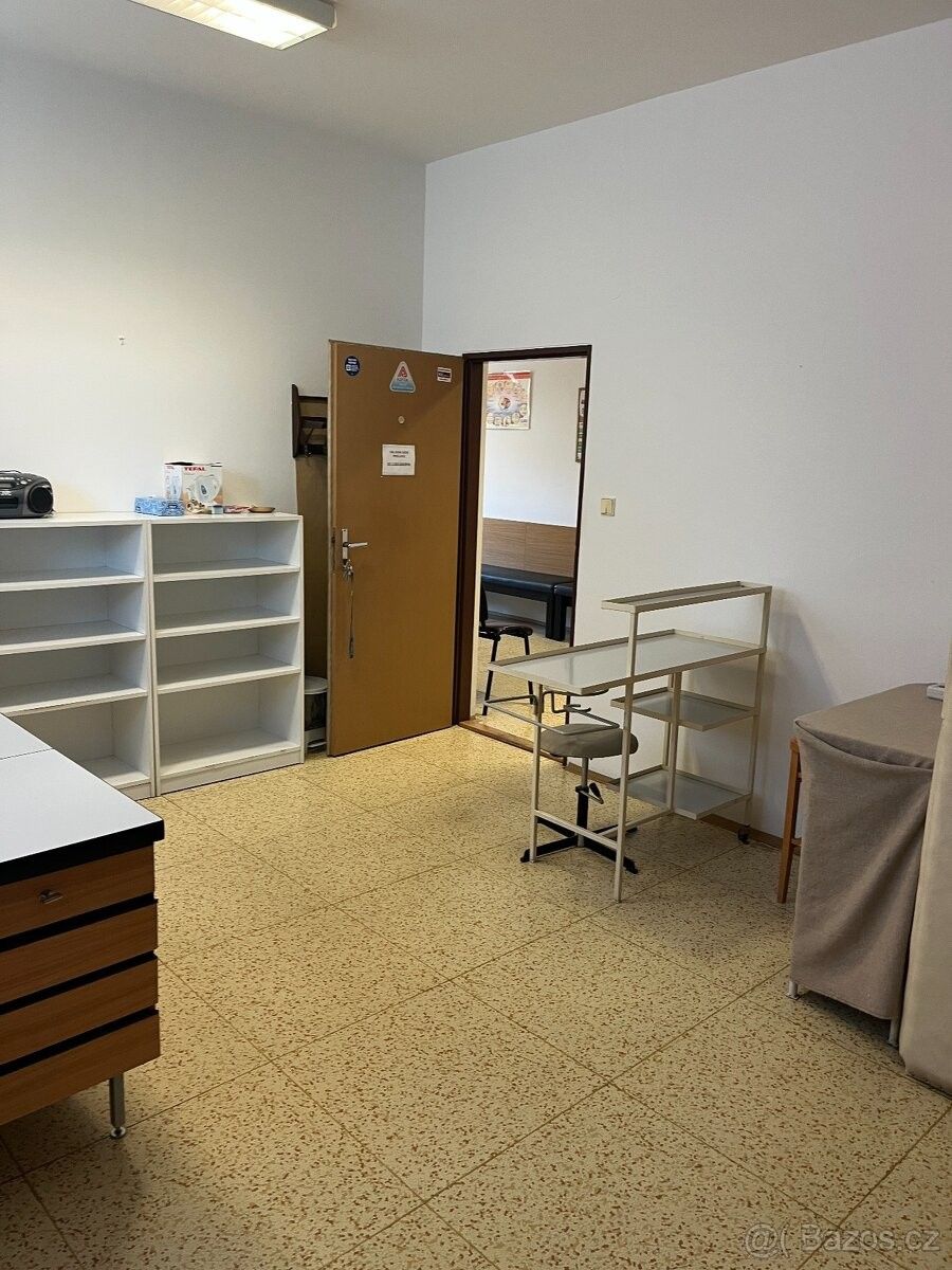 Pronájem kancelář - Bystřice pod Hostýnem, 768 61, 19 m²