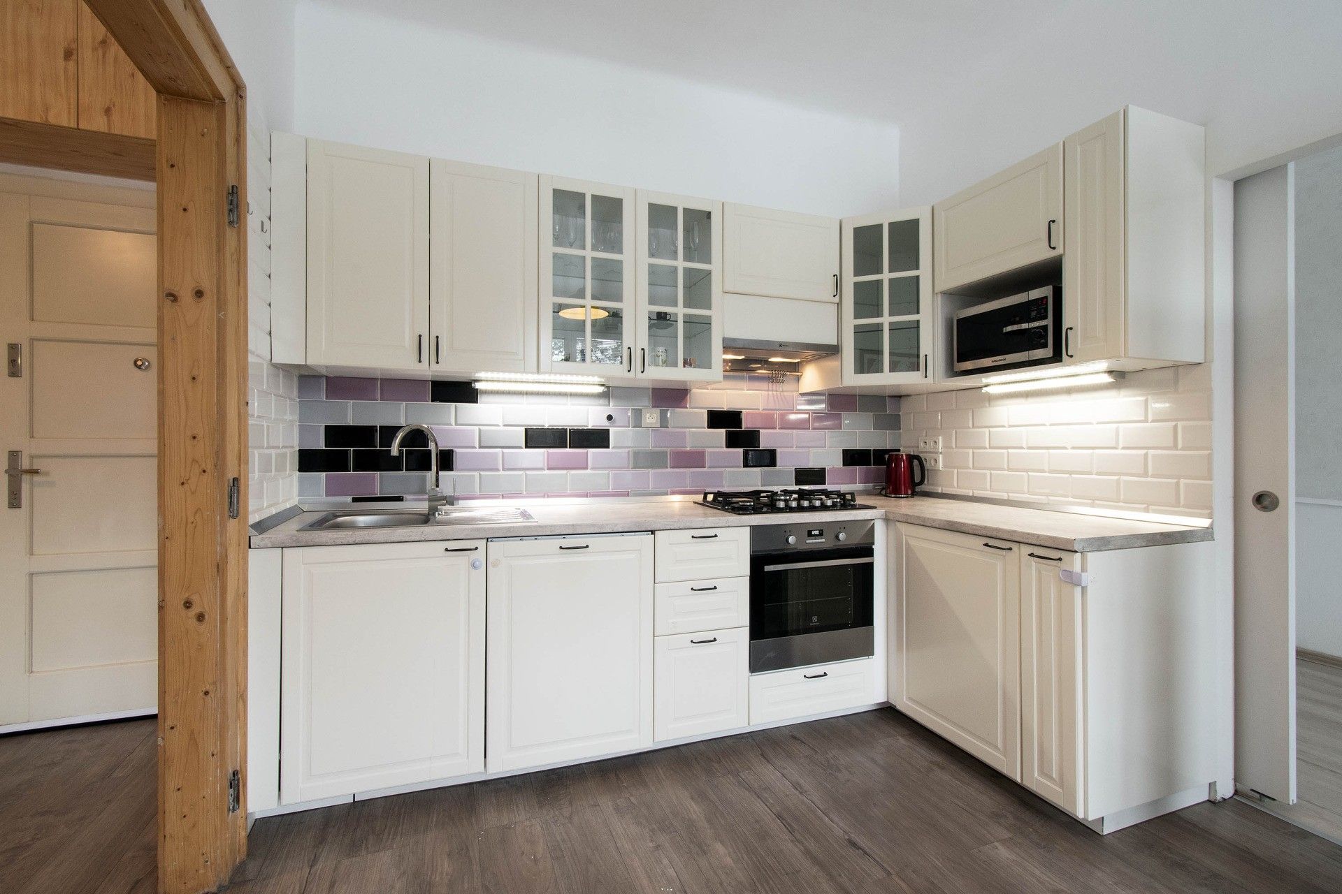 2+1, Pod sokolovnou, Praha, 64 m² - 1
