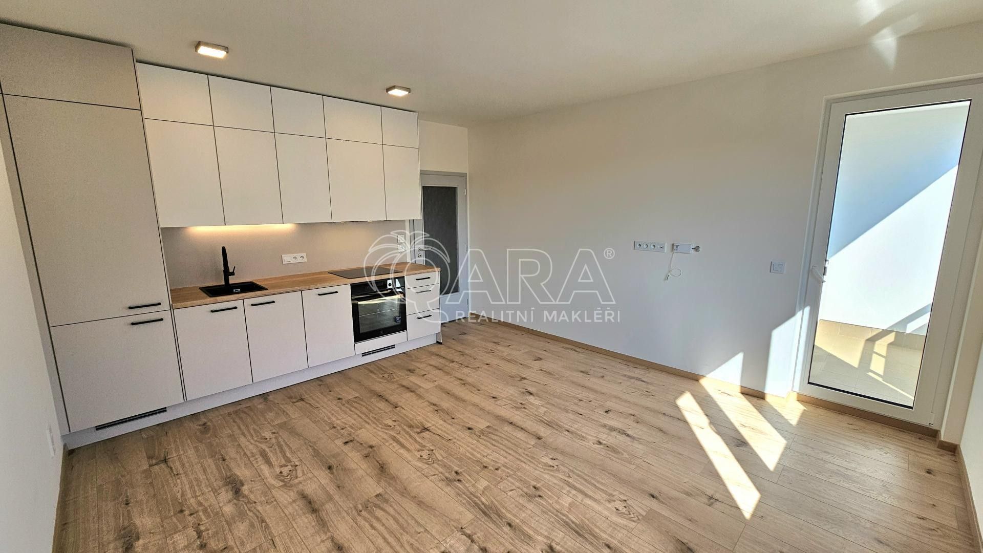 2+kk, Fabiánové , Praha Hlubočepy, 42 m² - 2