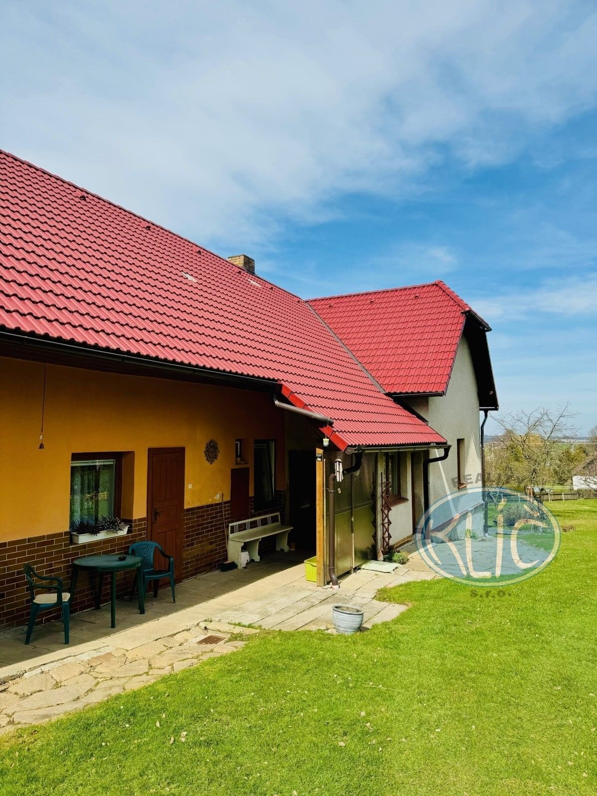 Prodej dům - Týmova Ves, Lukavec, 931 m²