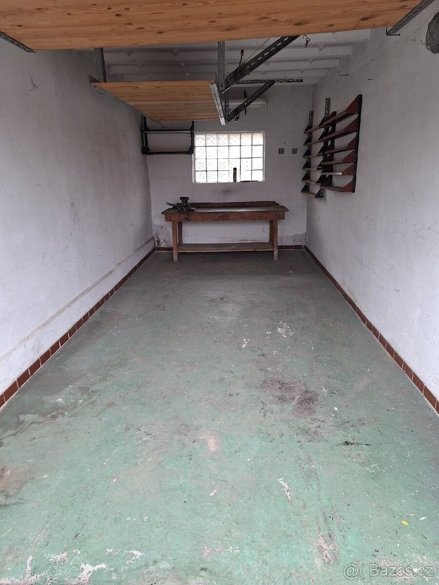 Pronájem garáž - Blatná, 388 01