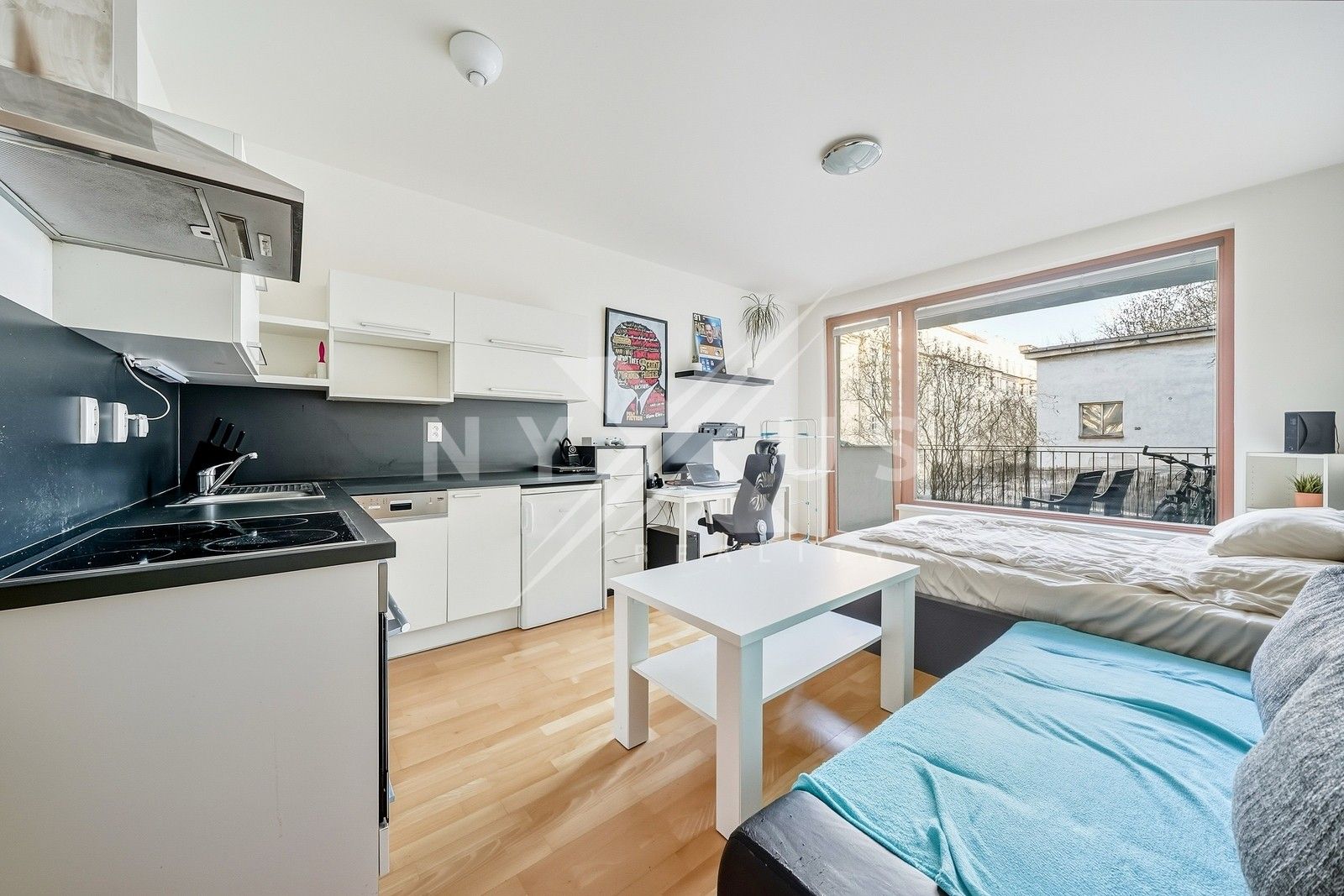 1+kk, Pod Kavalírkou, Praha, 28 m²