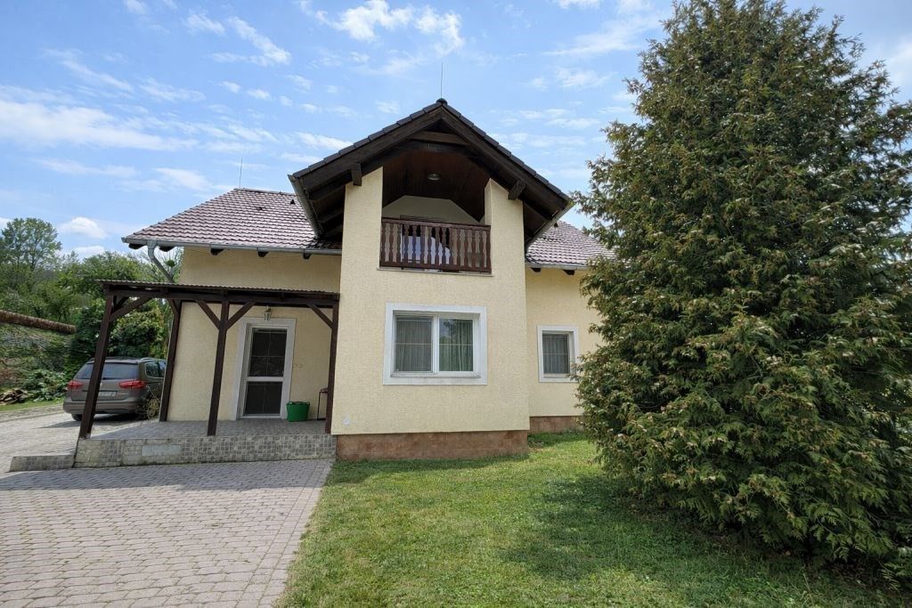 Prodej rodinný dům - Vnitřní 981, Kamenice, 160 m²