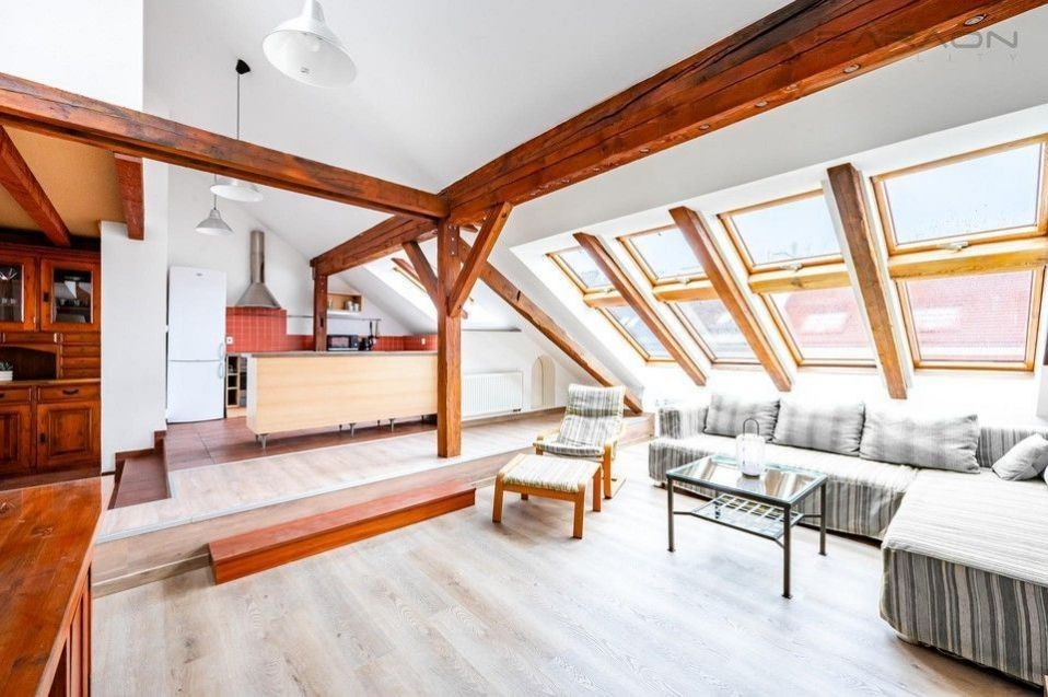 3+kk, Čajkovského, Praha, 132 m²