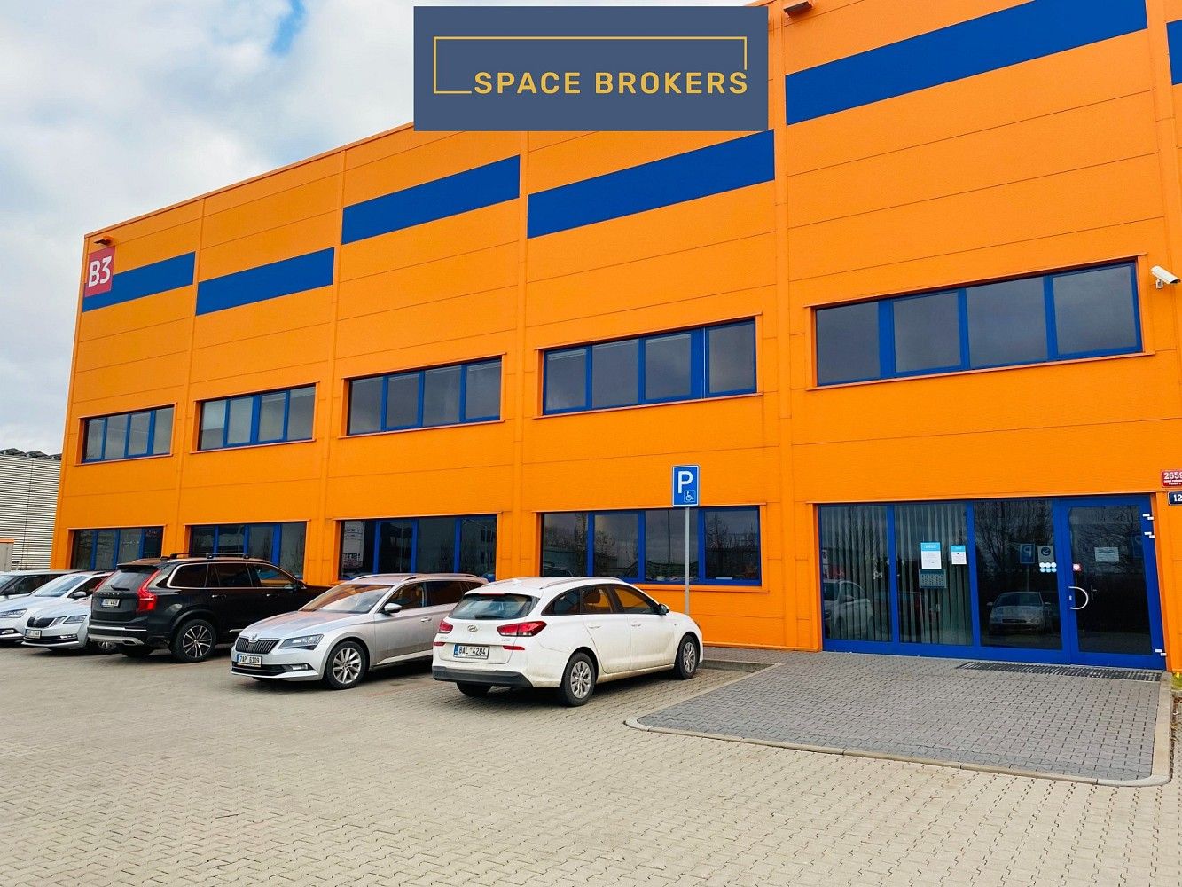 Pronájem obchodní prostory - Praha - Horní Počernice, okres Praha 20, Hlavní město Praha, 350 m² - 5