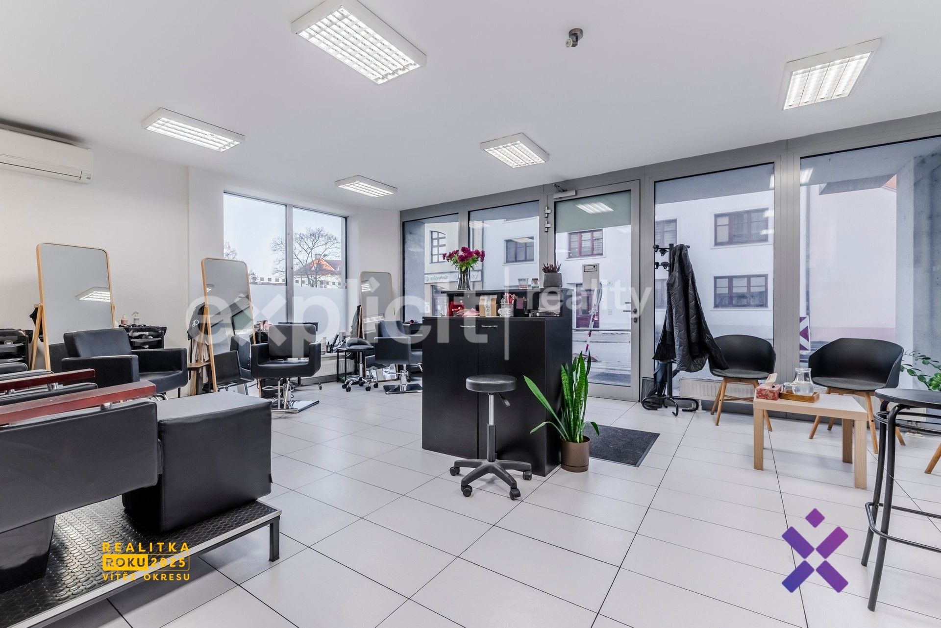 Obchodní prostory, Otakarova, Uherské Hradiště, 48 m² - 1