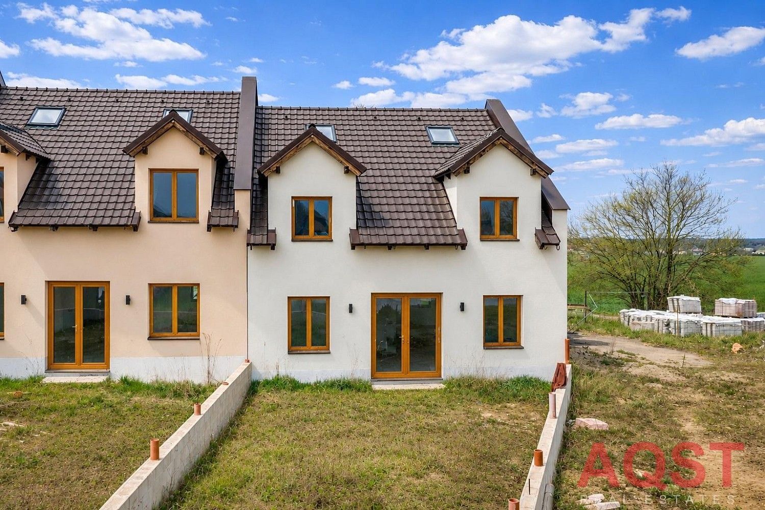 Rodinné domy, Hořín, okres Mělník, 224 m² - 2