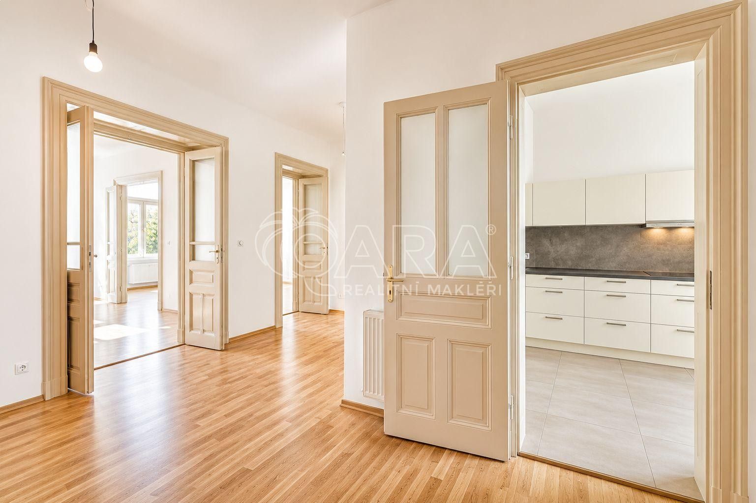 2+1, Kaprova , Praha, 84 m² - 1