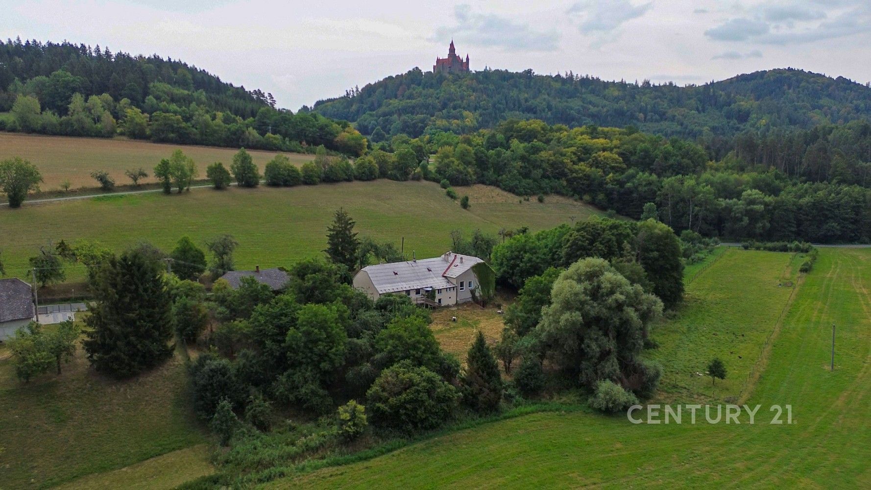 Ubytovací zařízení, 303 m²