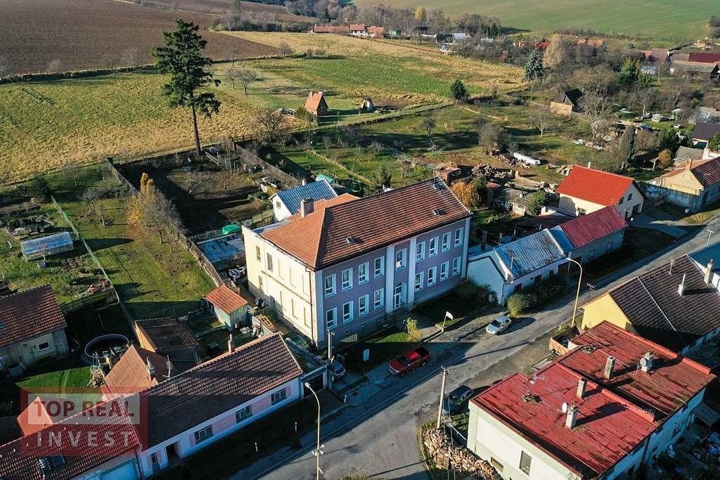 Obchodní prostory, 532 m²