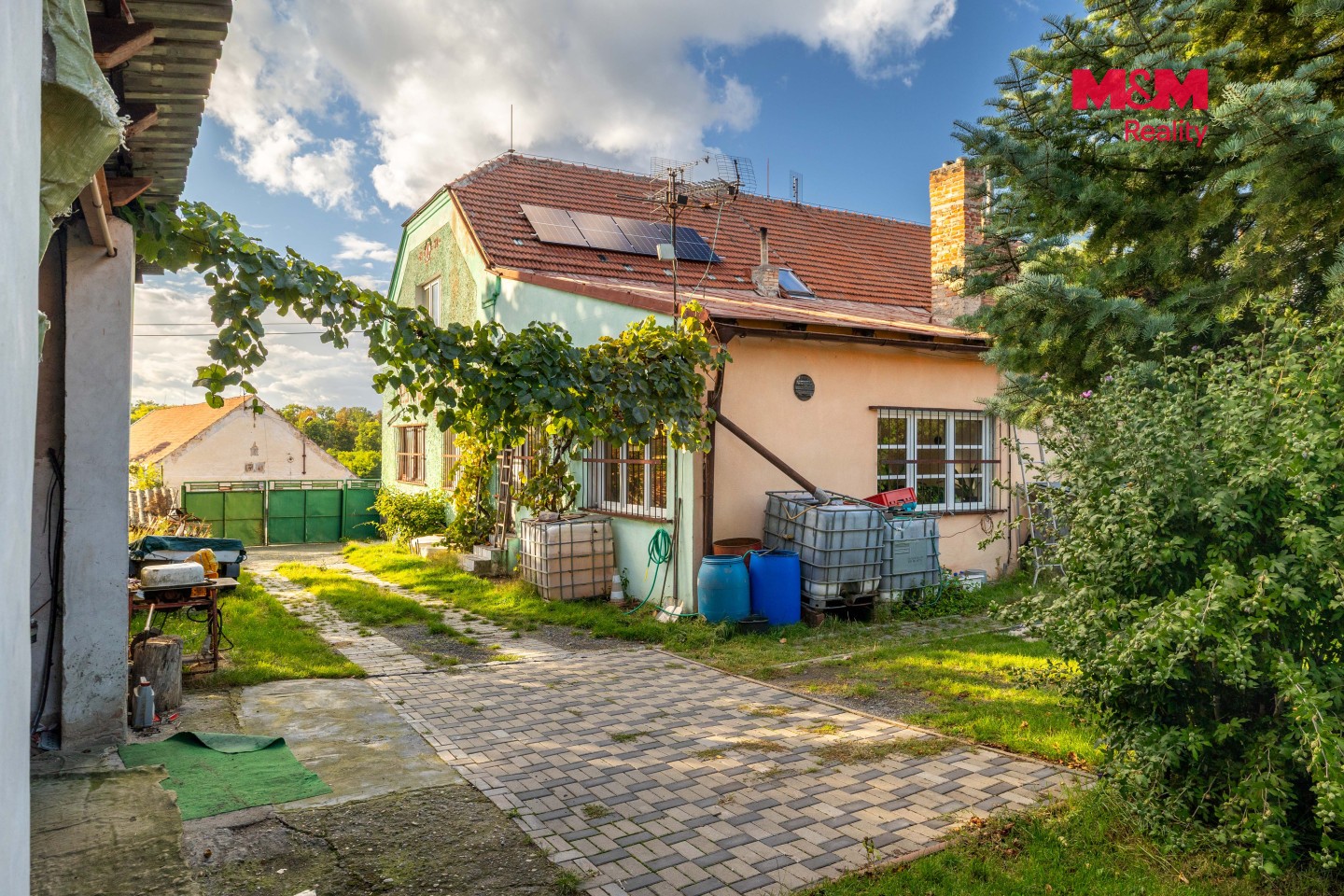Prodej rodinný dům - Svojšice, 520 m² - 2