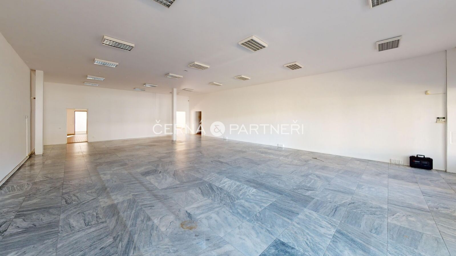 Obchodní prostory · 319 m² · Teplice Řetenice - 2