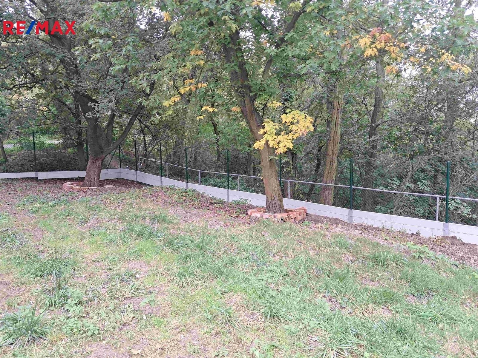 Pronájem pozemek pro bydlení - Kunická, Praha, 700 m²