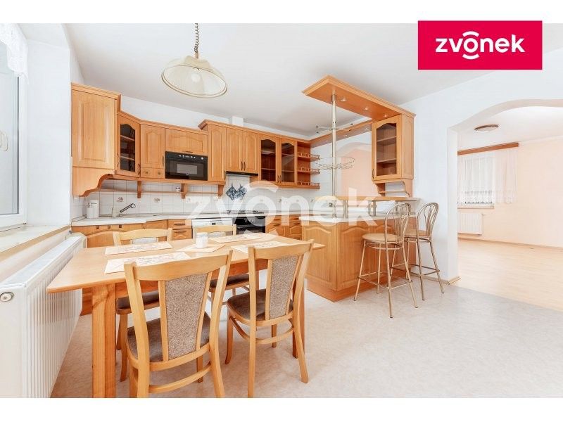 Prodej vila - Hornomlýnská, Zlín, 218 m²