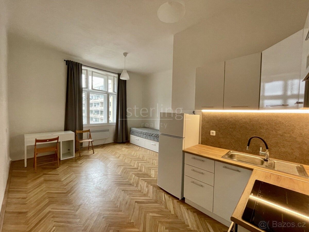 Pronájem byt 1+kk - Praha, 150 00, 26 m²