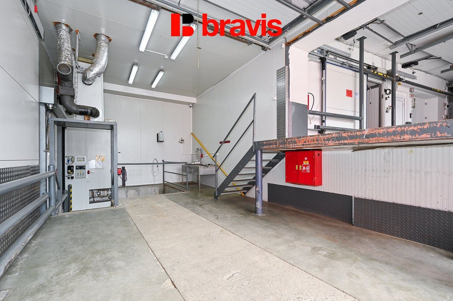 Sklady, Tišnovská, Hradčany, okres Brno-venkov, 1 016 m² - 2