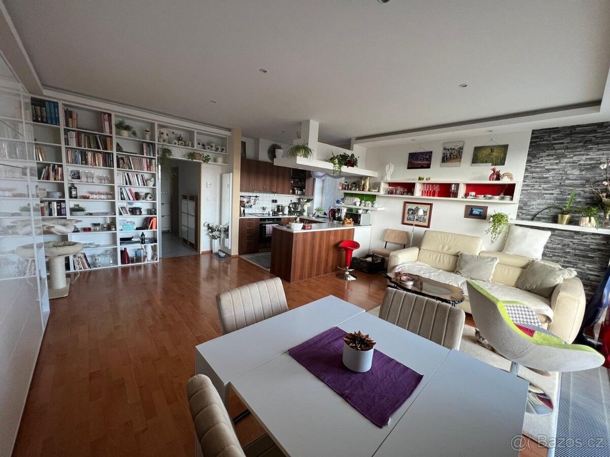 Prodej byt - Olomouc, 779 00