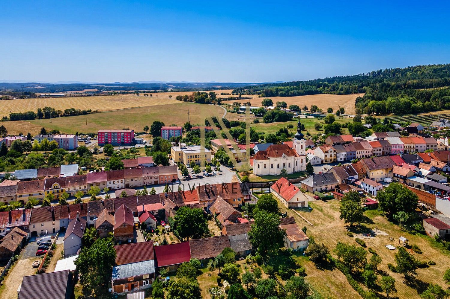 Rodinné domy, Černošín, okres Tachov, Plzeňský kraj, 144 m² - 1