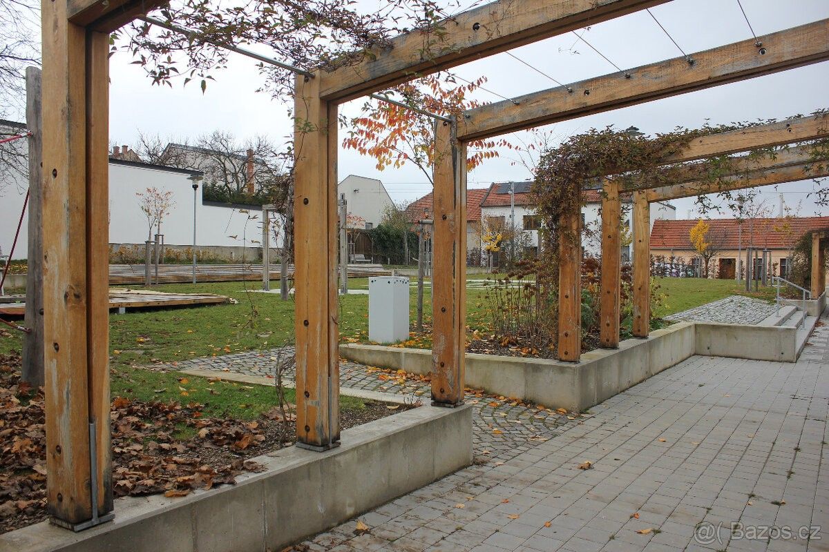 Pronájem pozemek pro bydlení - Brno, 628 00