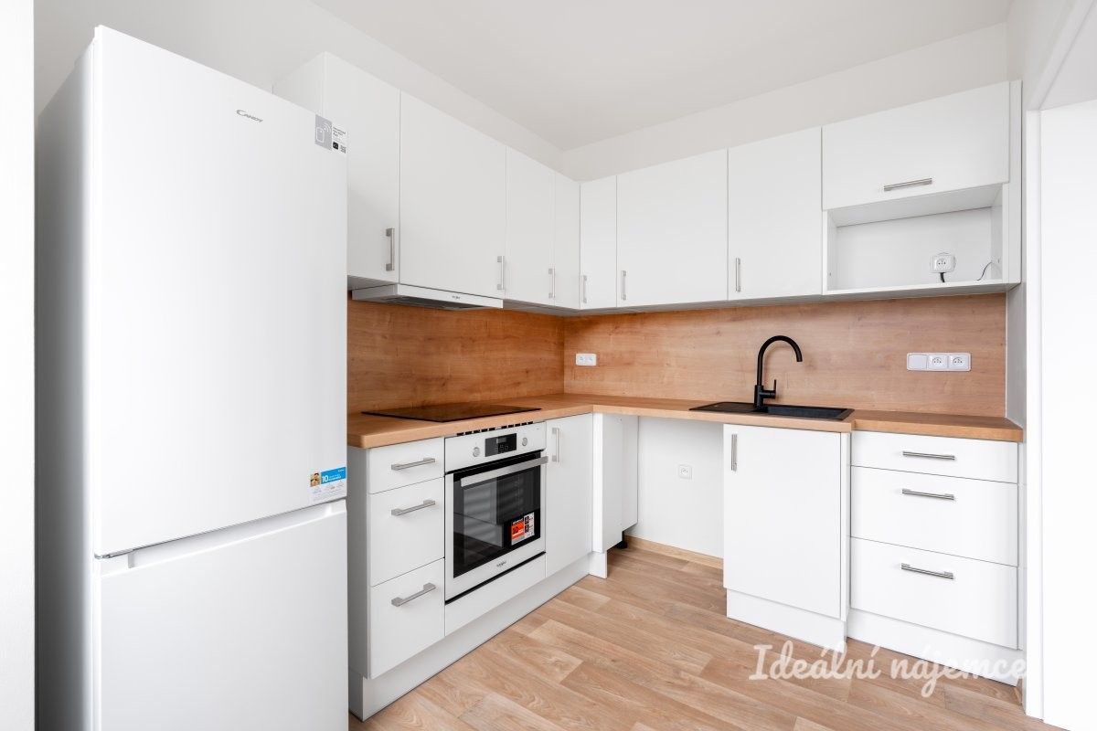 1+1, Dreyerova, Praha, 32 m²