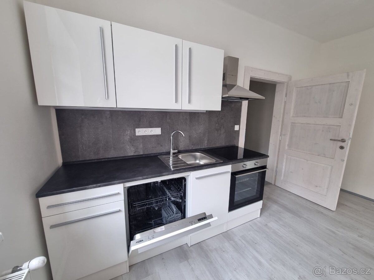 Byty, Benešov nad Ploučnicí, 407 22