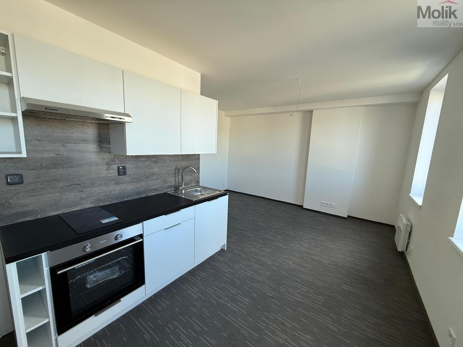Byt 1+kk · 26 m² · Žižkovo náměstí, Chomutov - 3