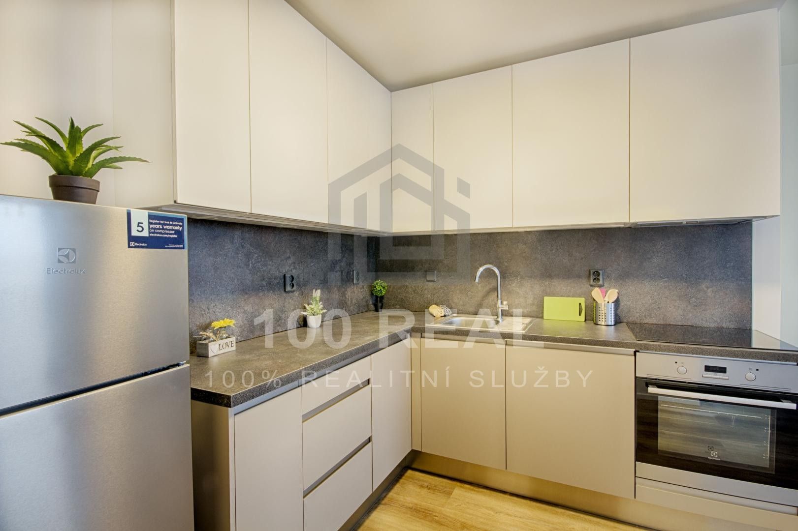 Pronájem byt 2+kk - Průmyslová 1200, Hradec Králové, 45 m² - 5