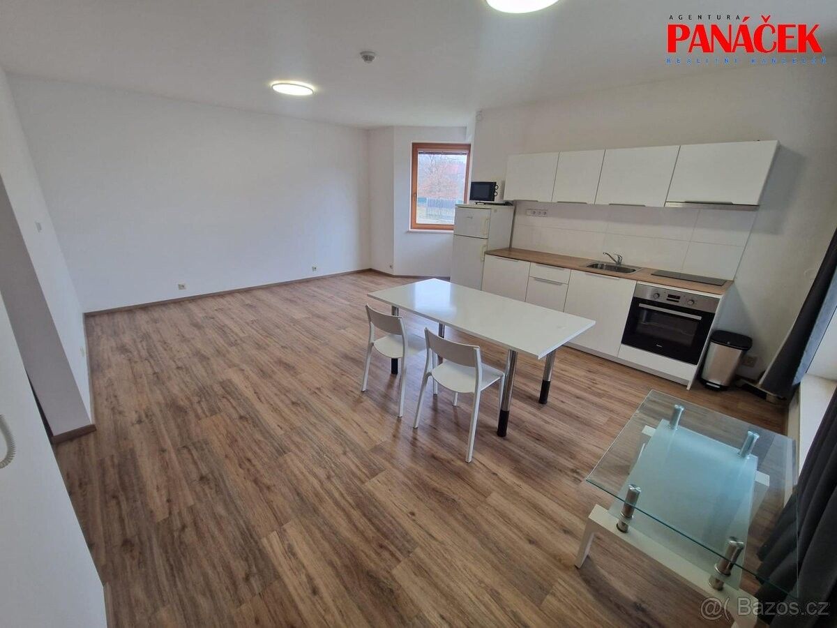 Pronájem rodinný dům - Zlín, 763 02