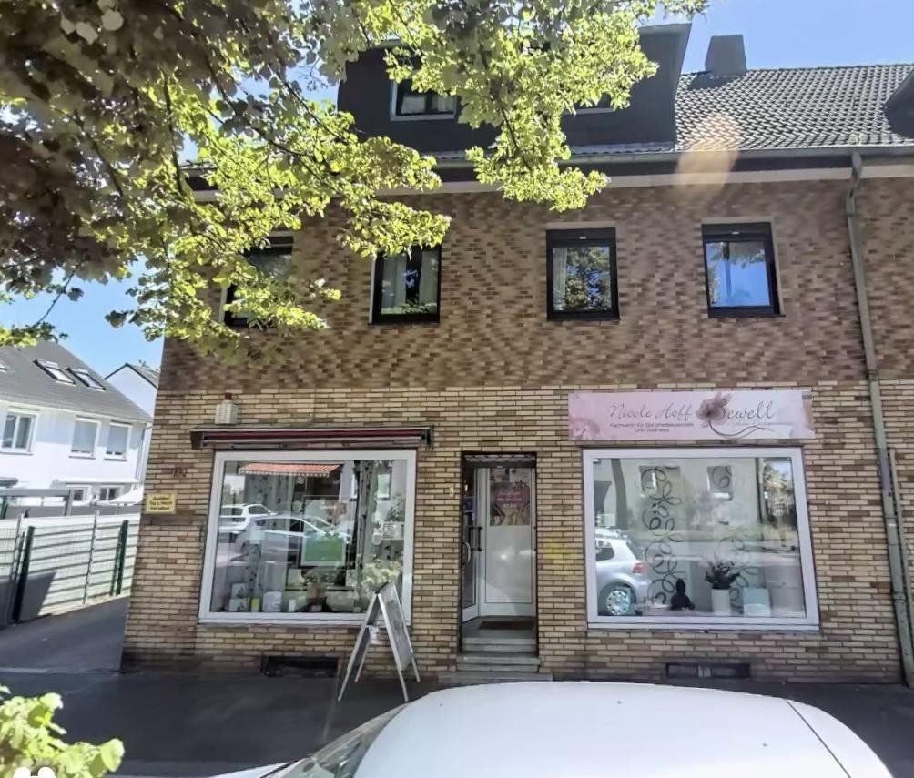 Kanceláře, Duisburg Großenbaum Nordrhein-Westfalen 47269, 100 m² - 2