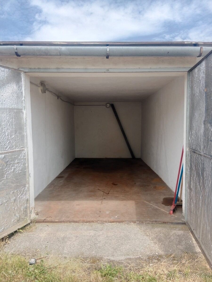 Pronájem garáž - Lovosice, 410 02