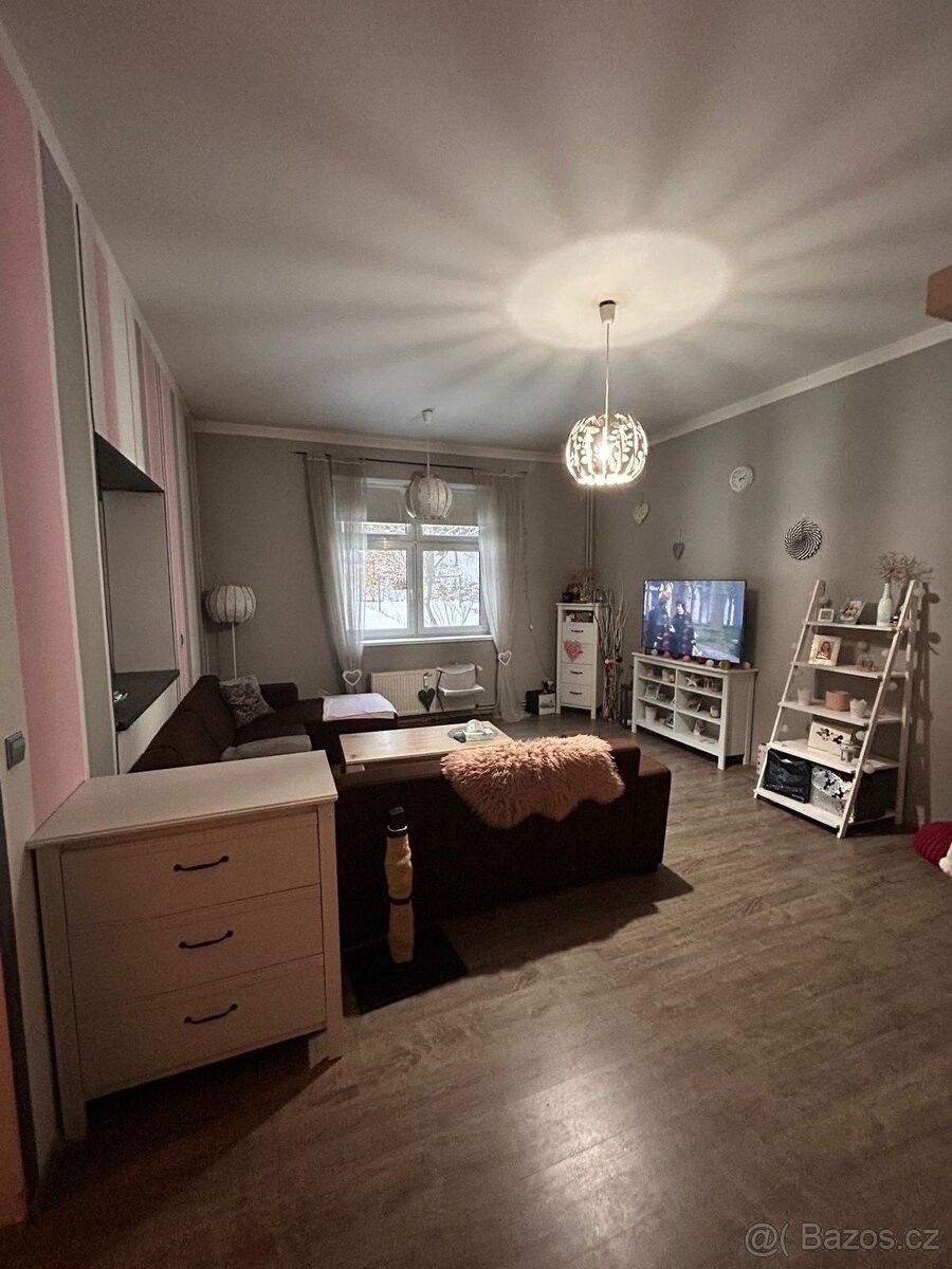 Byty, Rožďalovice, 289 34