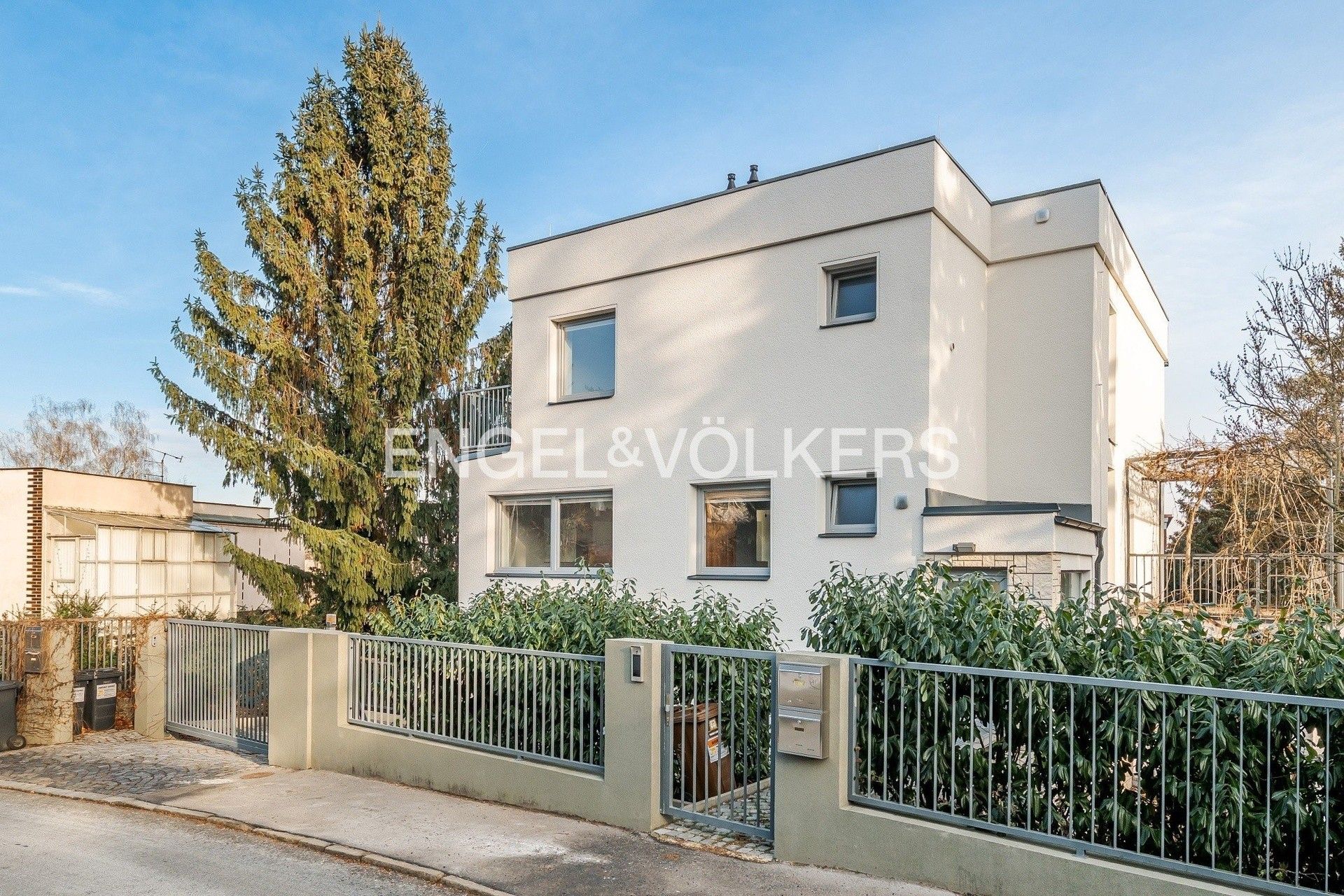 Činžovní domy, Filmařská 541, Praha, 318 m²