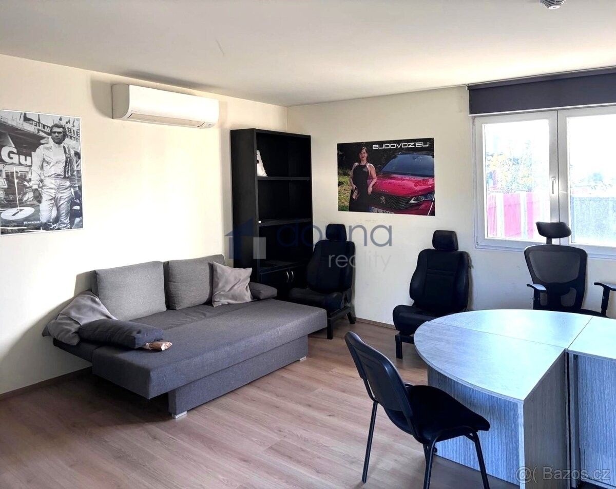 Pronájem obchodní prostory - Praha, 108 00