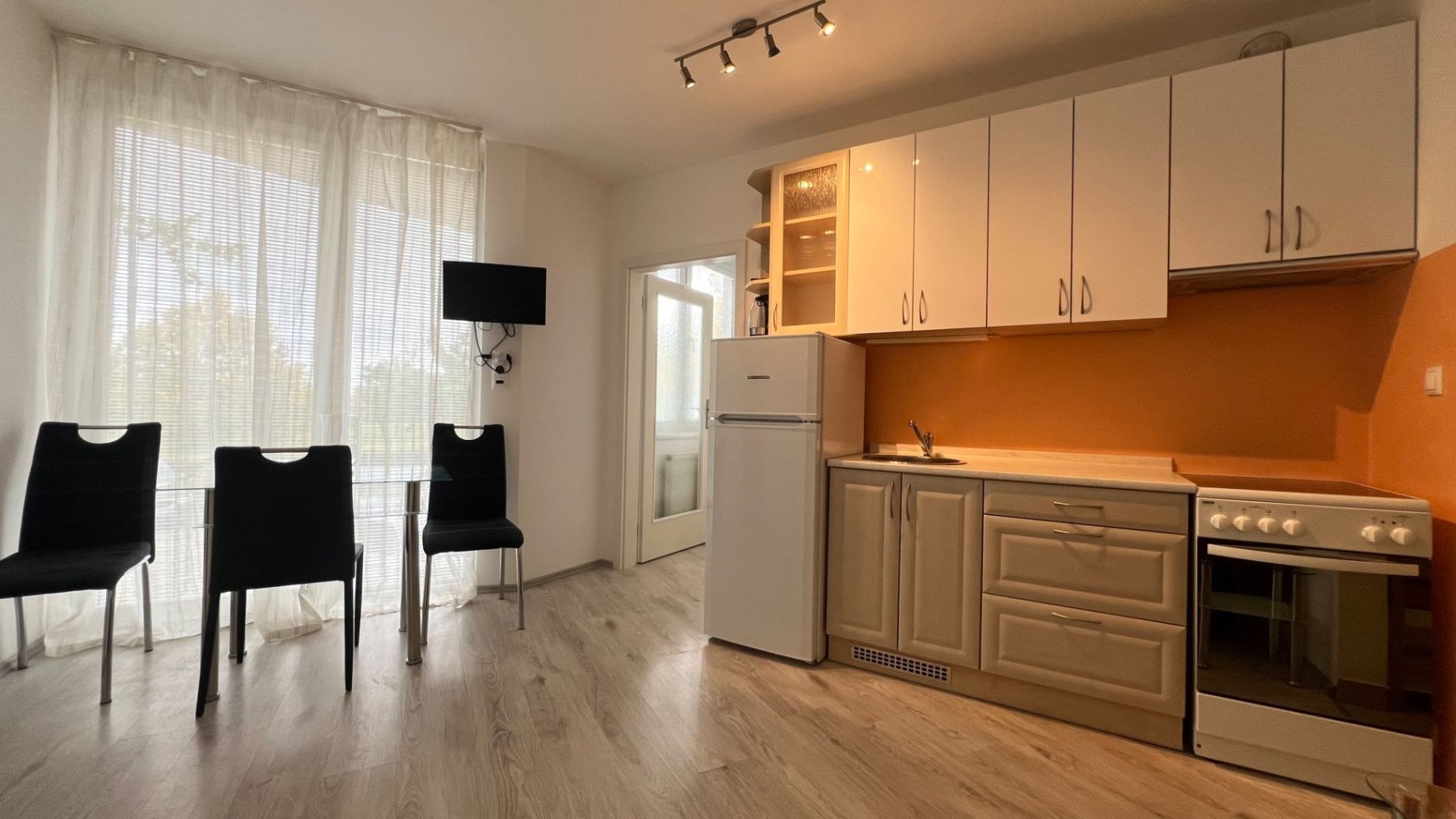 Pronájem byt 2+kk - Chotěšovská, Praha - Letňany, 30 m² - 5