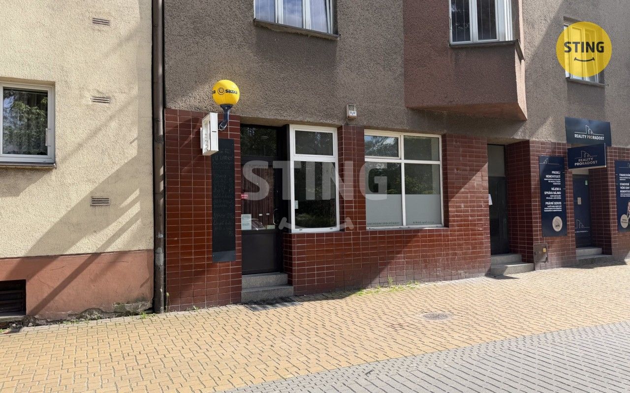 Obchodní prostory, nám. Míru, Třinec, 39 m² - 2