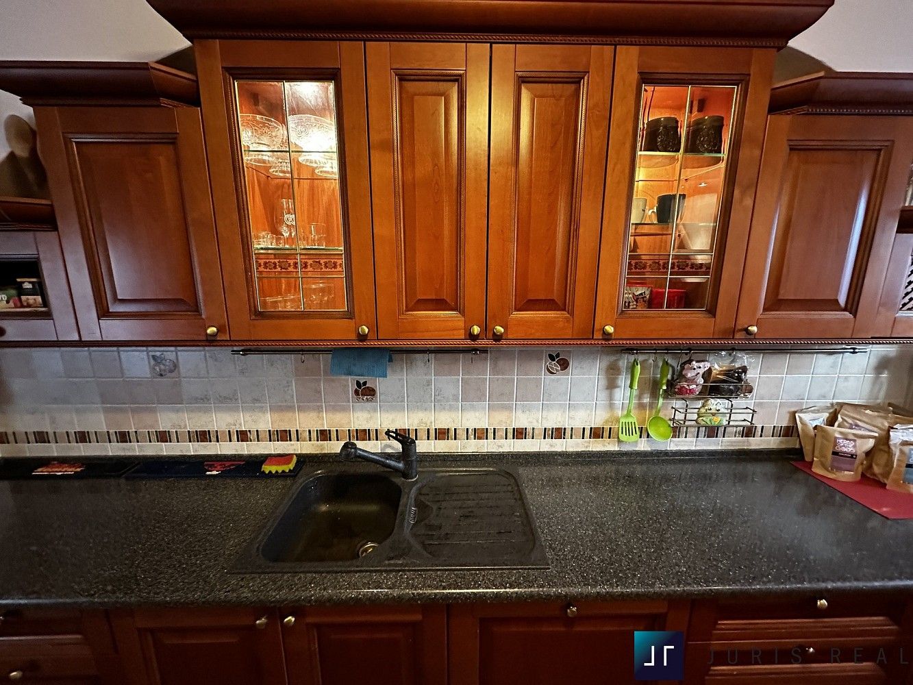 Prodej rodinný dům - Praha - Benice, okres Praha 22, Hlavní město Praha, 250 m² - 5
