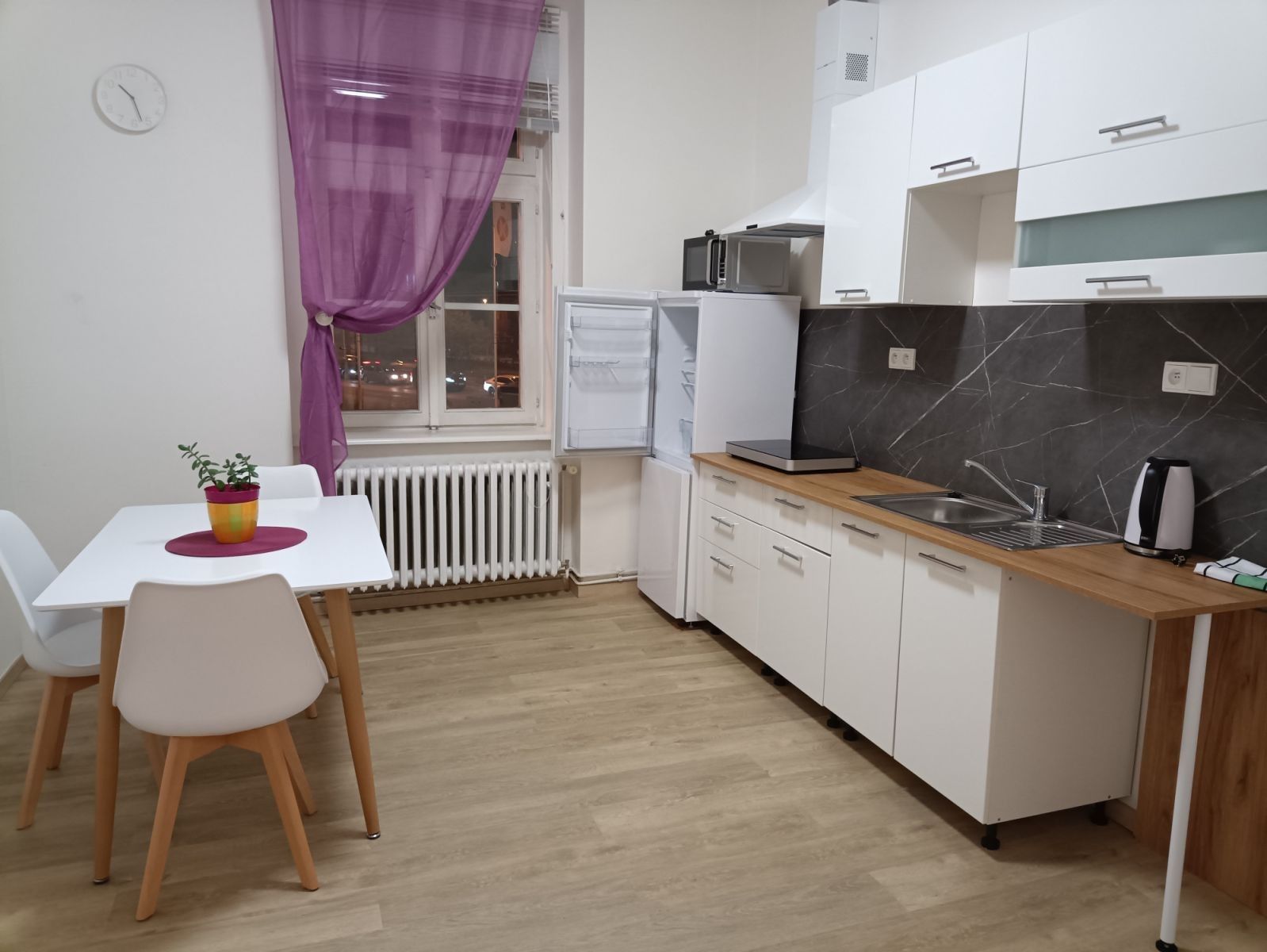 Byty, Sokolovská, Praha - Karlín, 41 m² - 2