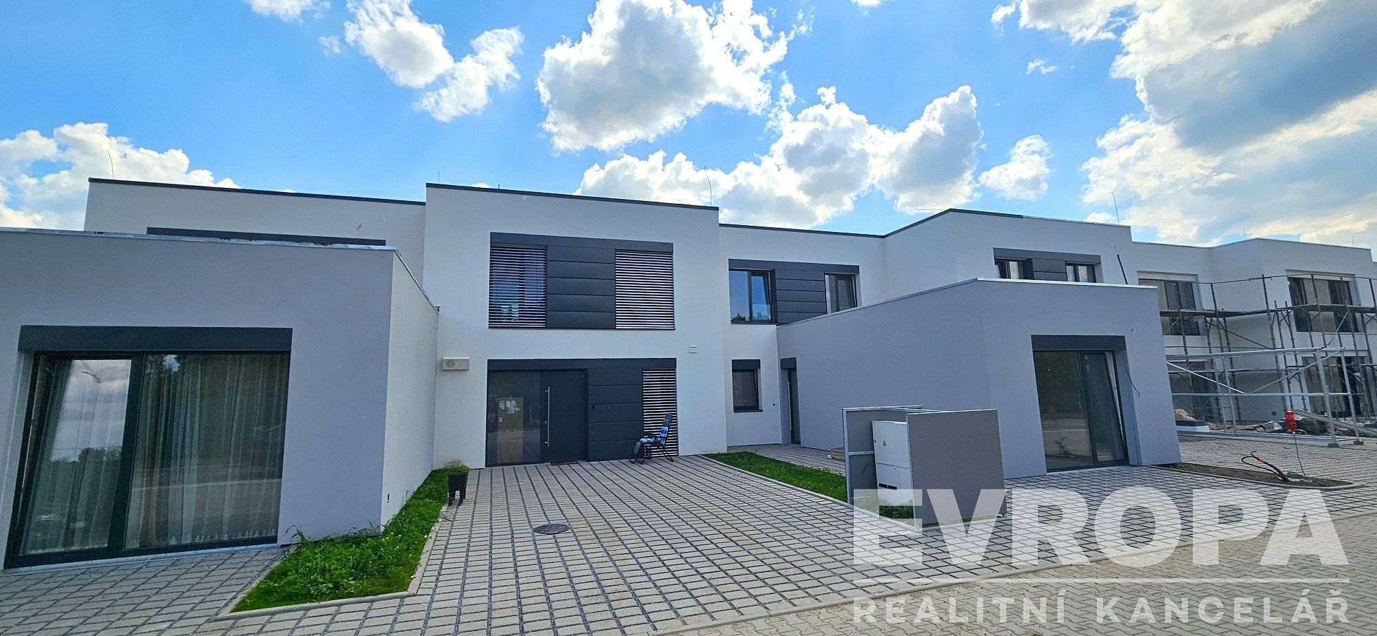 Rodinné domy, Sezemice, okres Pardubice, Pardubický kraj, 121 m² - 1