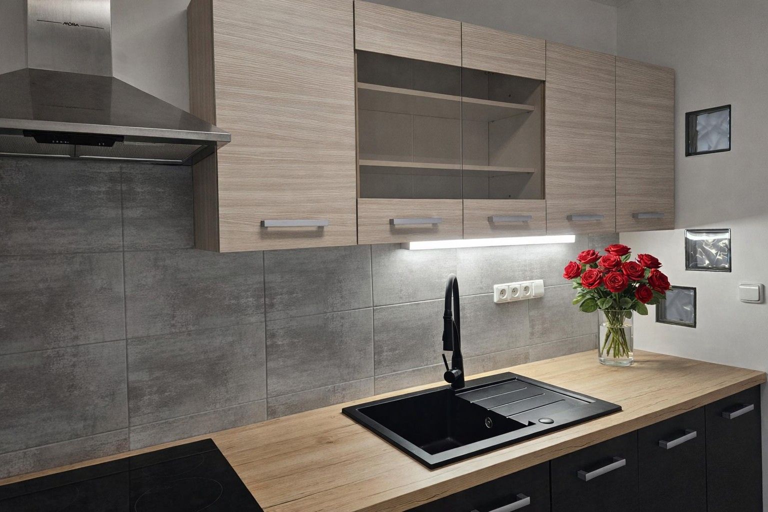 2+kk, Nad Stadionem, Králův Dvůr, 41 m²