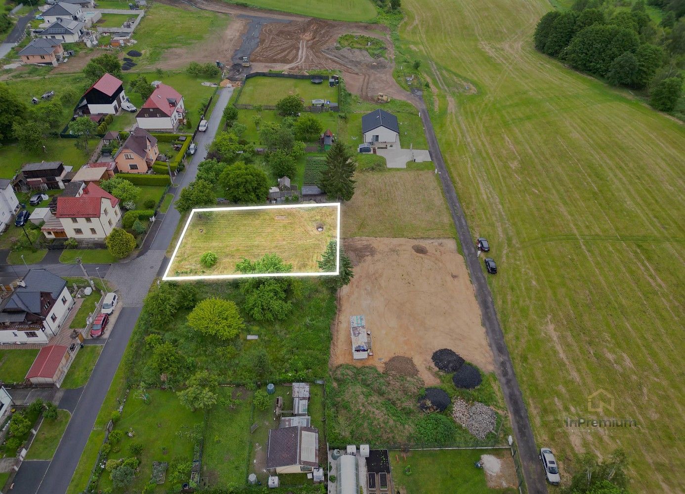 Pozemek pro bydlení, 894 m²