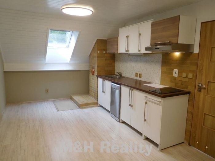 Byty, Čeladná, 739 12