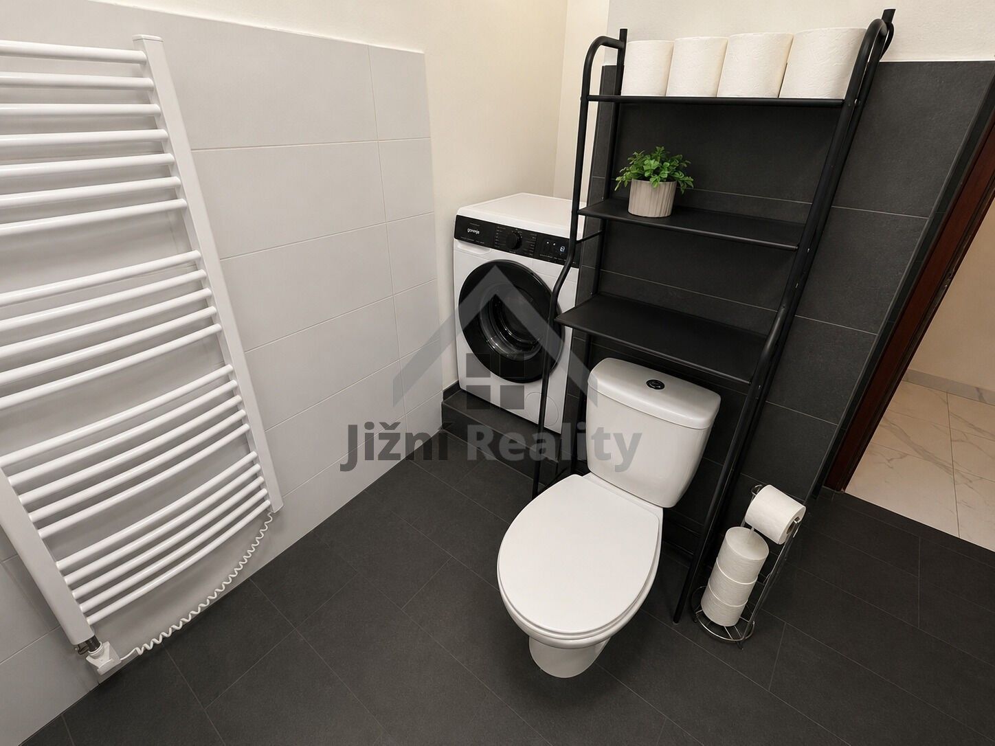 Byt 2+1 · 66 m² · J. Opletala, České Budějovice 2 - 3